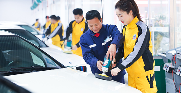 郑州万通汽车学校_教师手把手指导
